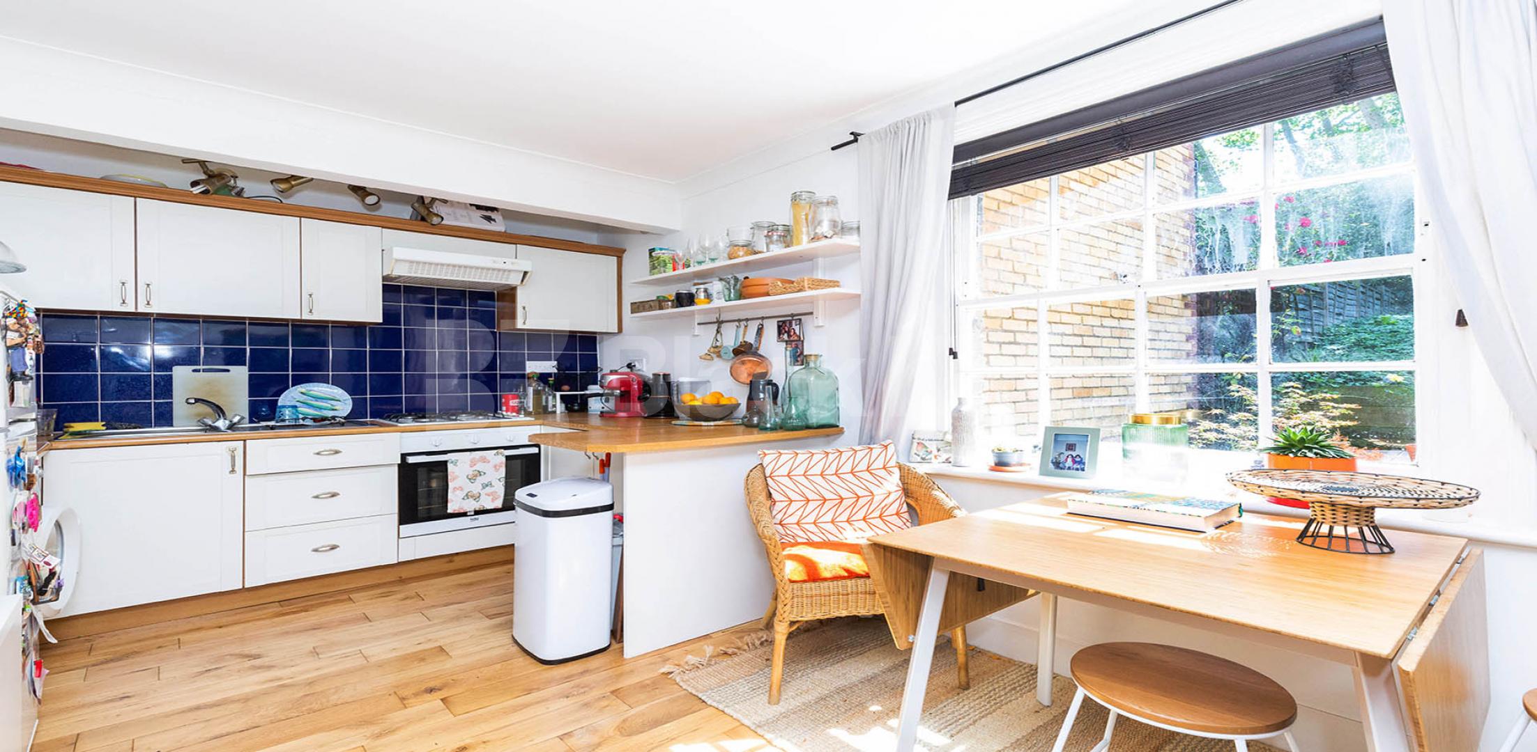 			VIRTUAL TOUR AVAILABLE!, 1 Bedroom, 1 bath, 1 reception Apartment			 Christchurch Road, CROUCH END